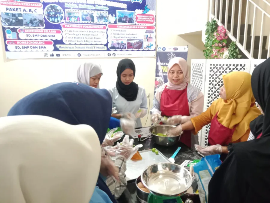 TATA BOGA & KULINER KREATIF