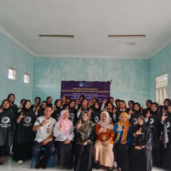 Tata Kecantikan Rambut