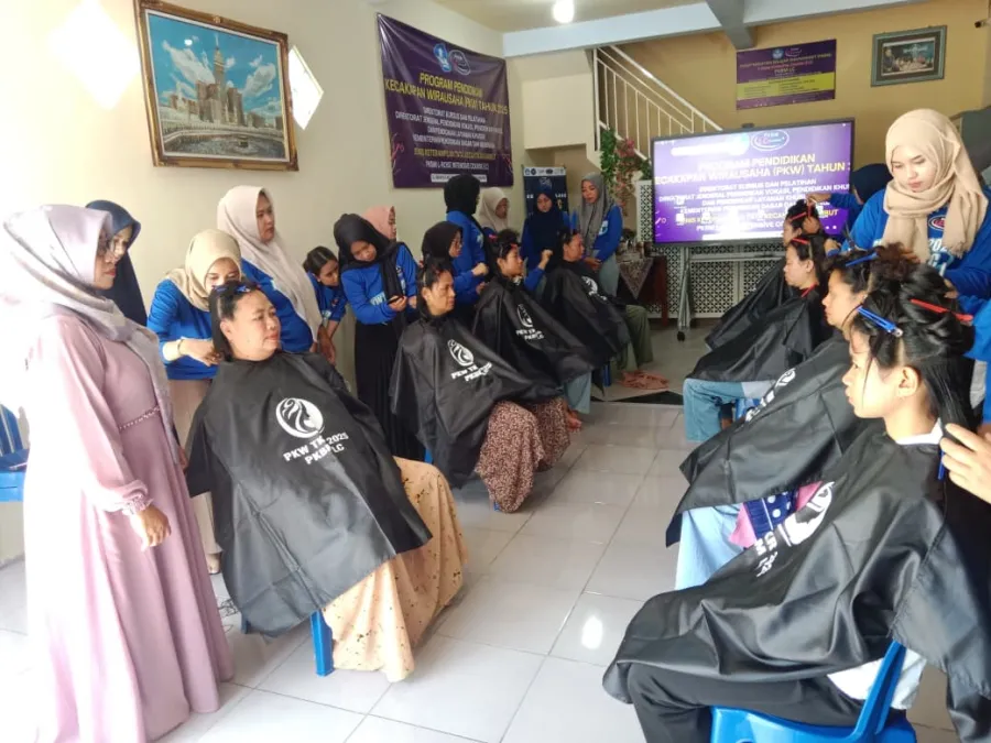 PKW TATA KECANTIKAN RAMBUT PKBM LC