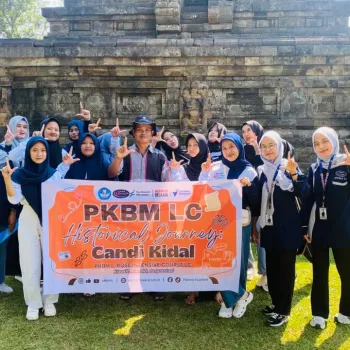 HISTORICAL JOURNEY CANDI KIDAL PKBM LC